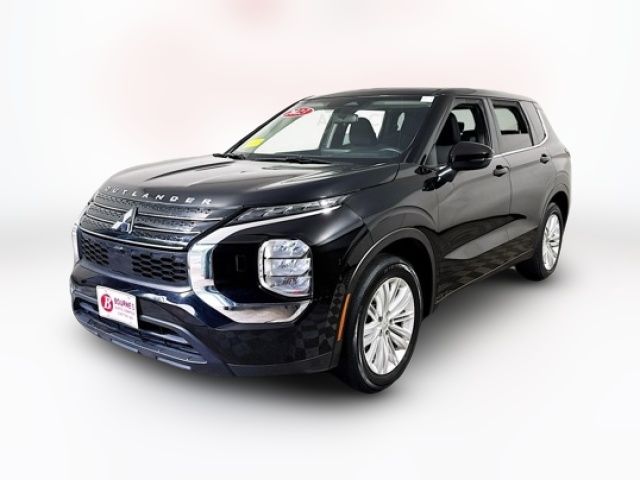 2023 Mitsubishi Outlander ES
