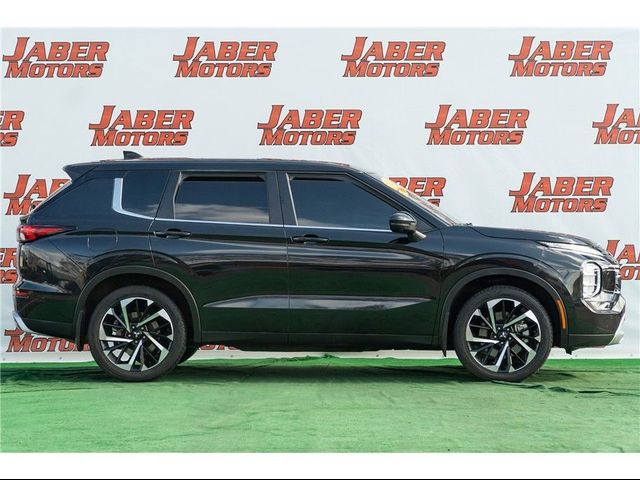2023 Mitsubishi Outlander 