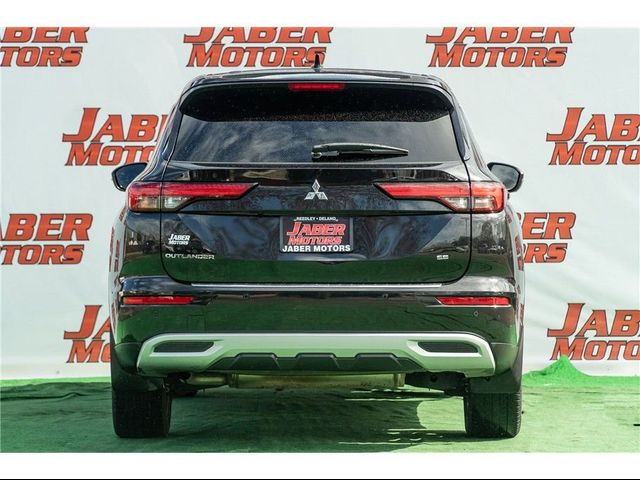 2023 Mitsubishi Outlander 