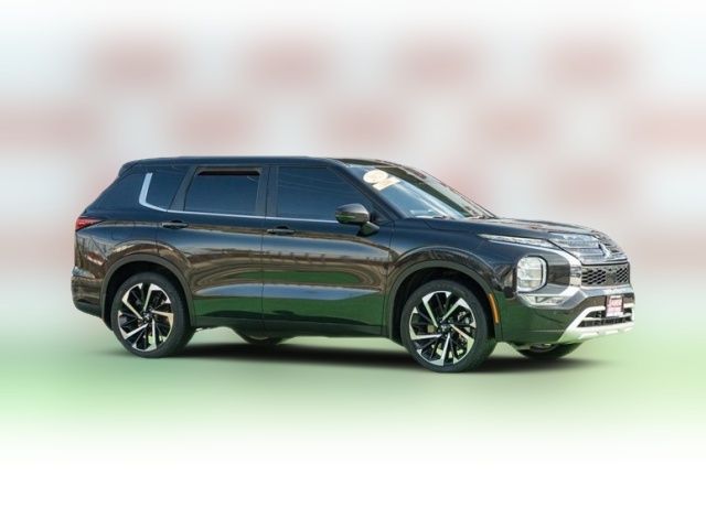 2023 Mitsubishi Outlander 