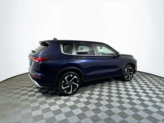2023 Mitsubishi Outlander SE