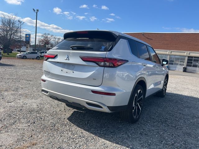 2023 Mitsubishi Outlander SE Black Edition