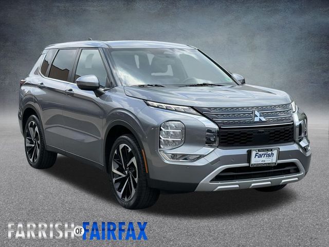 2023 Mitsubishi Outlander SE