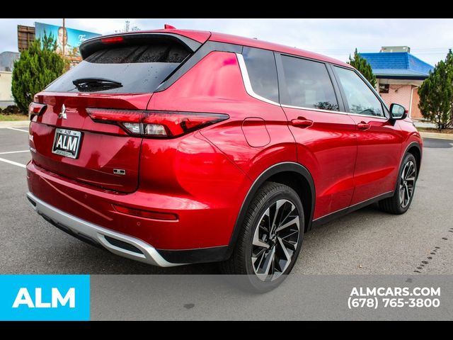 2023 Mitsubishi Outlander SE