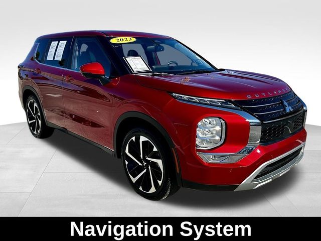 2023 Mitsubishi Outlander SE
