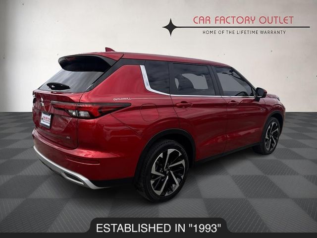 2023 Mitsubishi Outlander SE