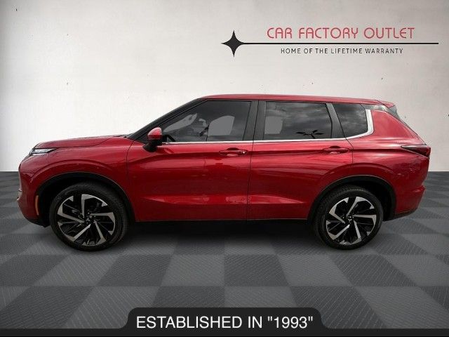 2023 Mitsubishi Outlander SE