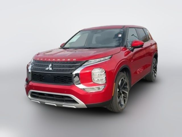 2023 Mitsubishi Outlander SE