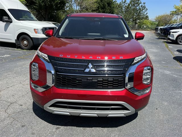 2023 Mitsubishi Outlander SE