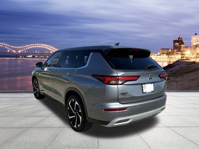 2023 Mitsubishi Outlander SE