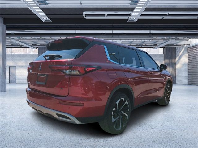 2023 Mitsubishi Outlander SE