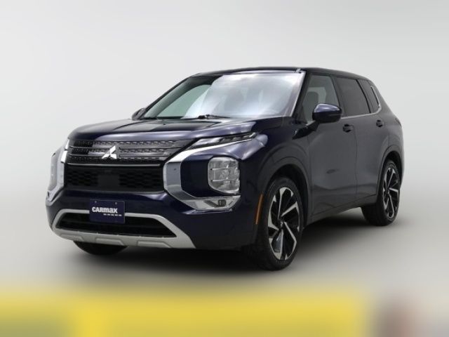 2023 Mitsubishi Outlander SE