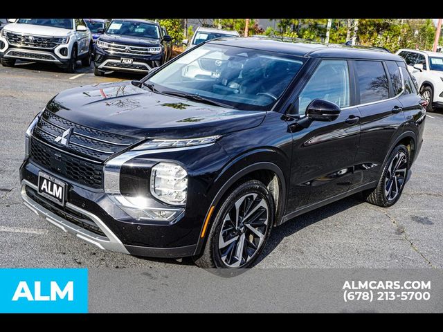 2023 Mitsubishi Outlander SE