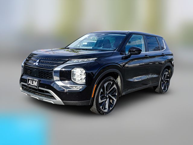 2023 Mitsubishi Outlander SE