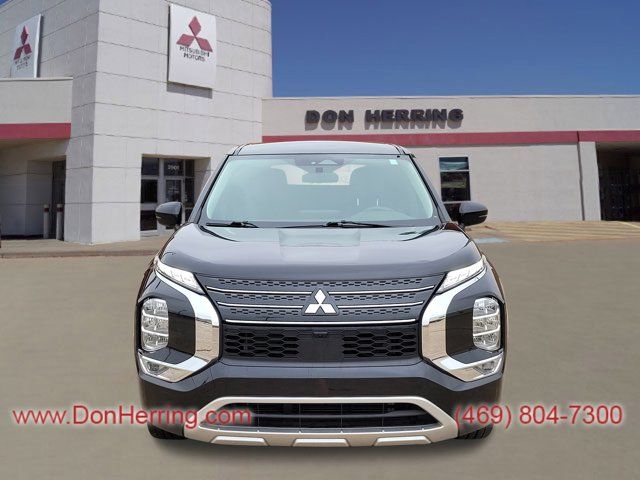 2023 Mitsubishi Outlander SE