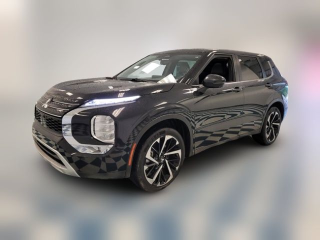 2023 Mitsubishi Outlander SE Black Edition