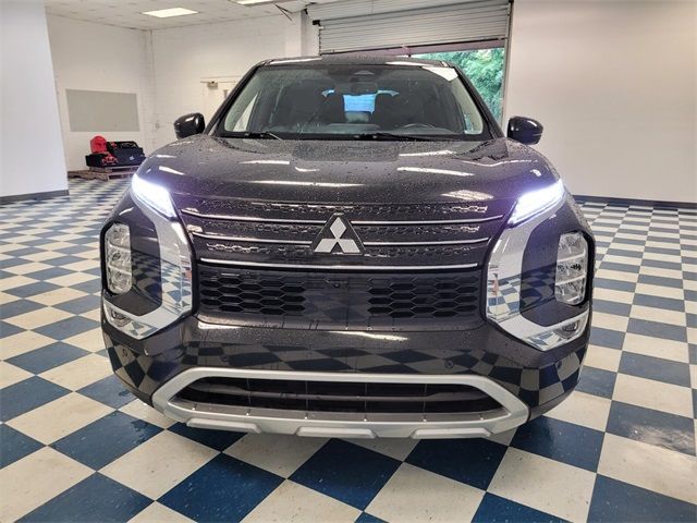 2023 Mitsubishi Outlander SE Black Edition