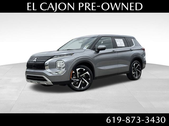 2023 Mitsubishi Outlander SE