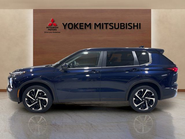 2023 Mitsubishi Outlander SE