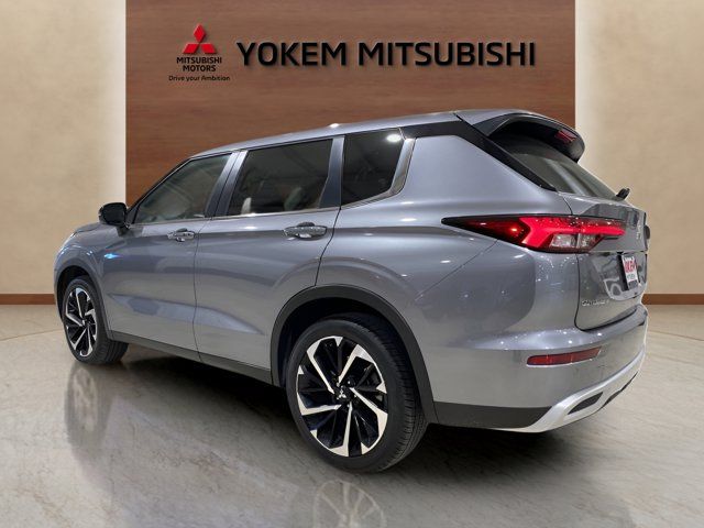 2023 Mitsubishi Outlander SE