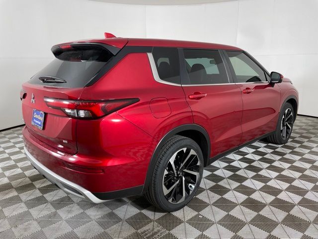 2023 Mitsubishi Outlander SE