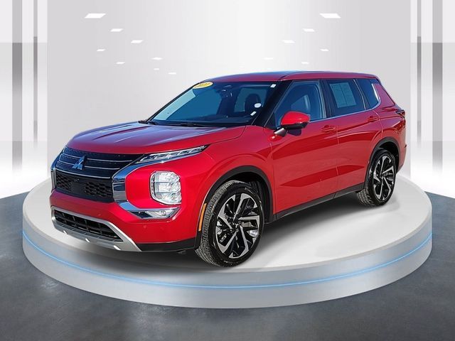 2023 Mitsubishi Outlander SE