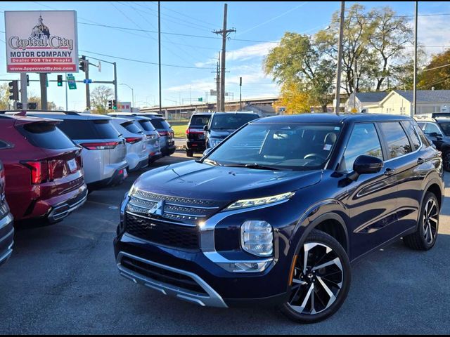 2023 Mitsubishi Outlander SE