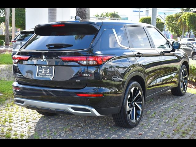 2023 Mitsubishi Outlander SE