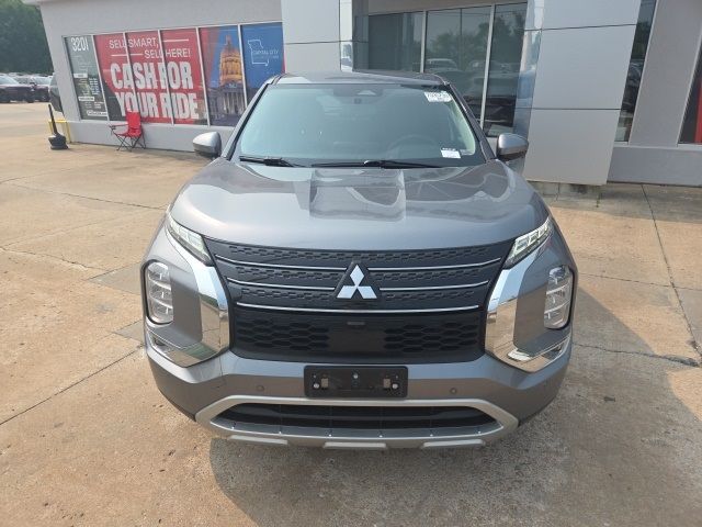 2023 Mitsubishi Outlander 