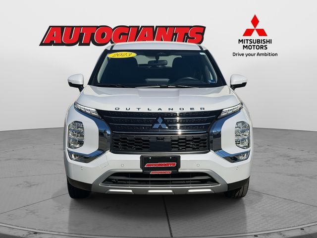 2023 Mitsubishi Outlander SE