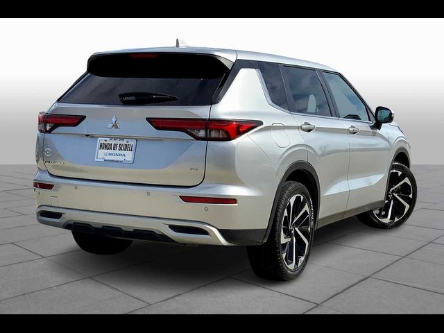 2023 Mitsubishi Outlander SE