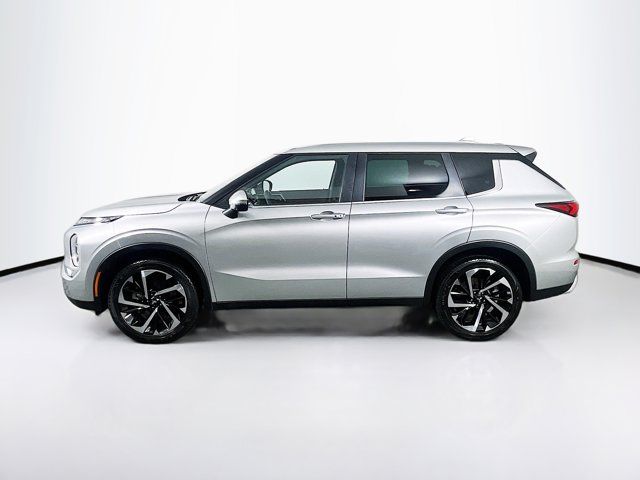 2023 Mitsubishi Outlander SE