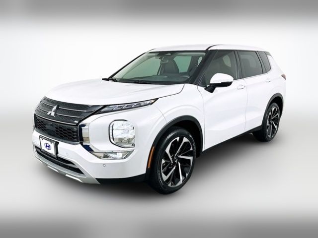 2023 Mitsubishi Outlander SE