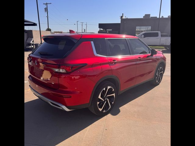 2023 Mitsubishi Outlander SE