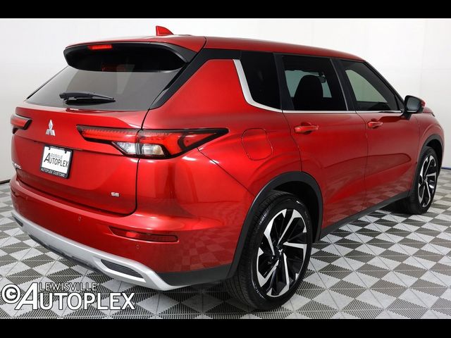 2023 Mitsubishi Outlander SE