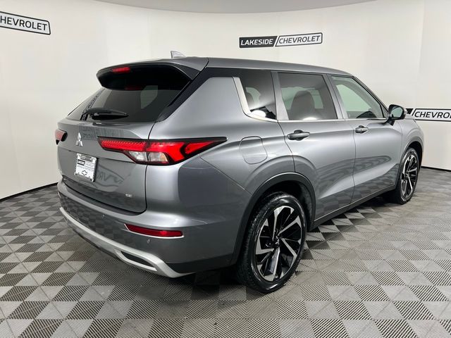 2023 Mitsubishi Outlander SE