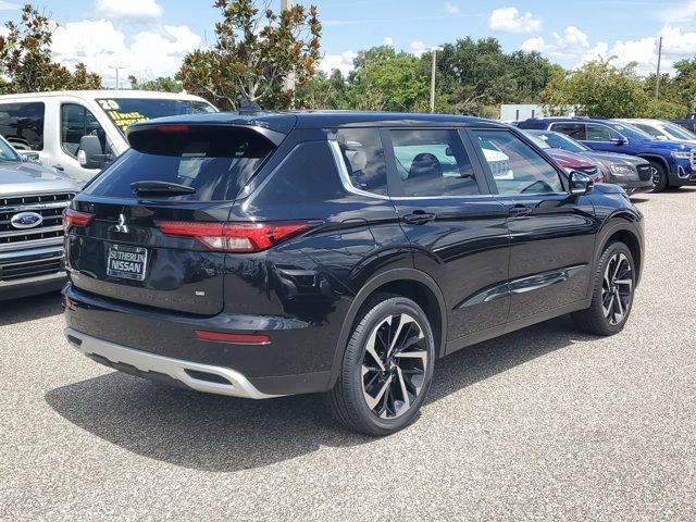 2023 Mitsubishi Outlander SE