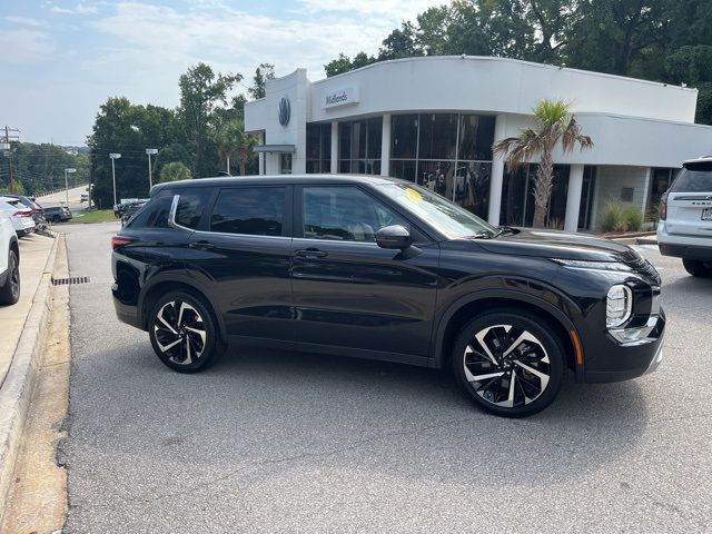 2023 Mitsubishi Outlander SE