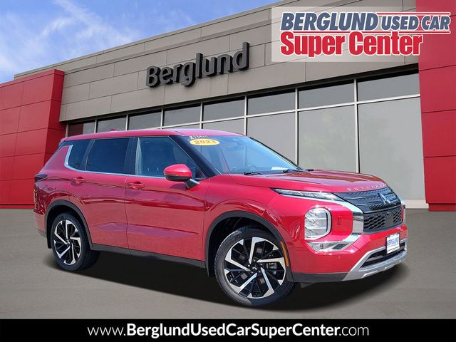 2023 Mitsubishi Outlander SE