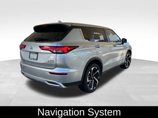 2023 Mitsubishi Outlander SE