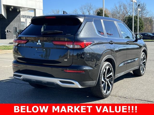 2023 Mitsubishi Outlander SE