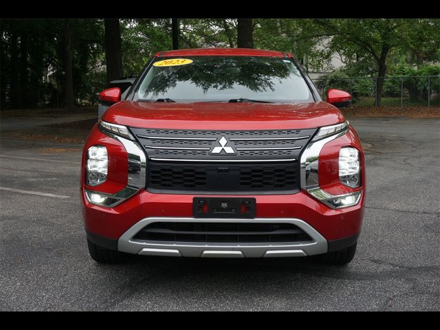 2023 Mitsubishi Outlander SE