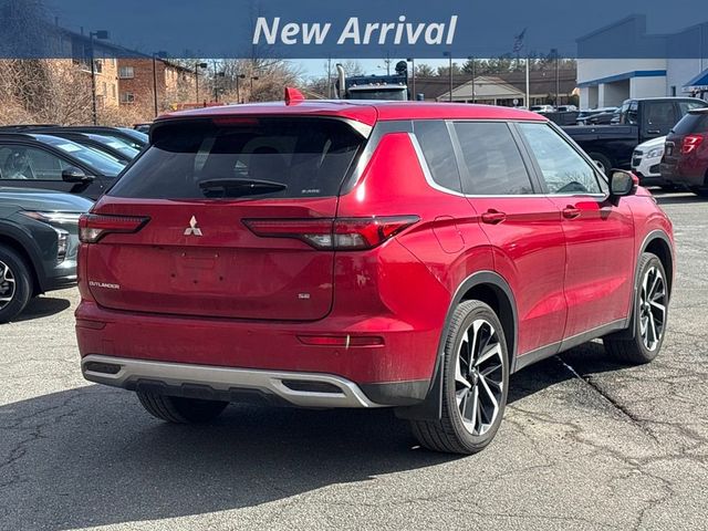 2023 Mitsubishi Outlander SE