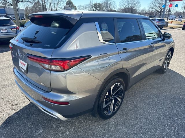 2023 Mitsubishi Outlander SE