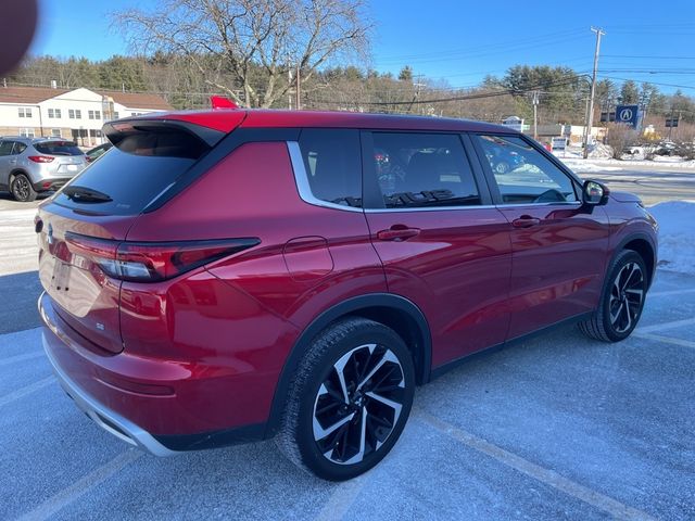 2023 Mitsubishi Outlander SE