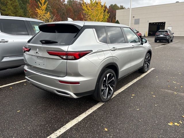 2023 Mitsubishi Outlander SE Black Edition