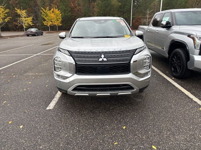 2023 Mitsubishi Outlander SE Black Edition