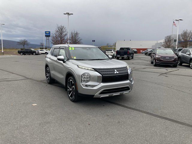 2023 Mitsubishi Outlander SE