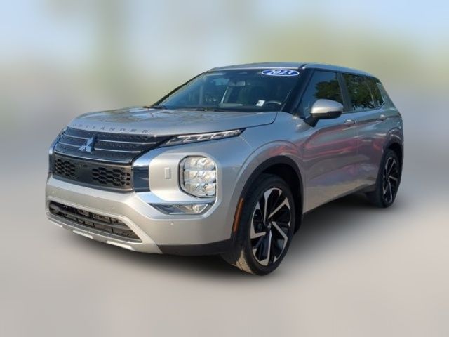 2023 Mitsubishi Outlander SE