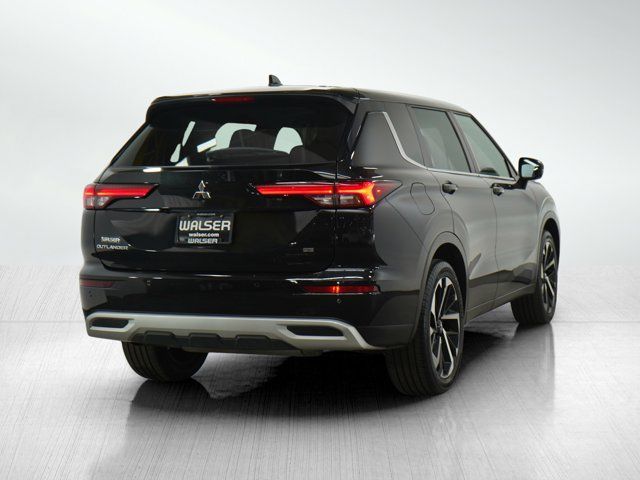 2023 Mitsubishi Outlander SE